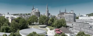 Aachen Elisenbrunnen und Dom